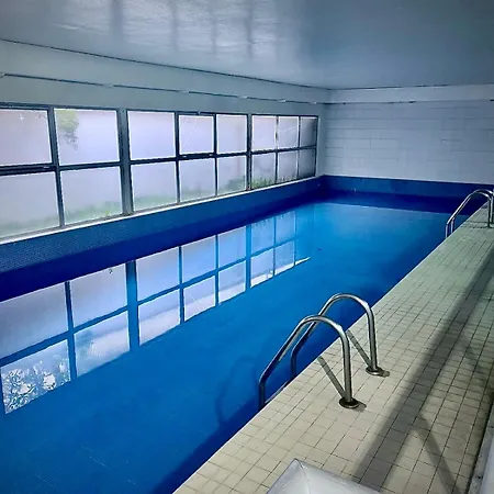 Avec Piscine Apartment Paris